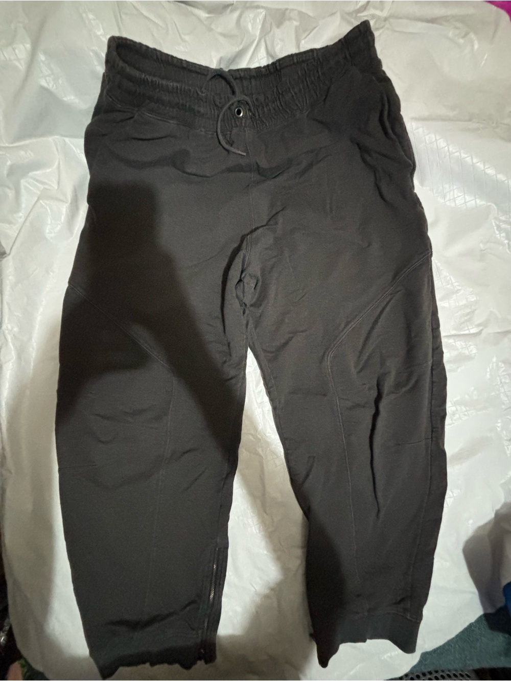 Free people cropped jogger pants size large faded black